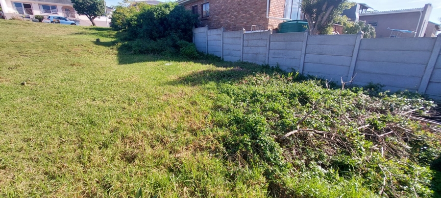  Bedroom Property for Sale in Wavecrest Eastern Cape